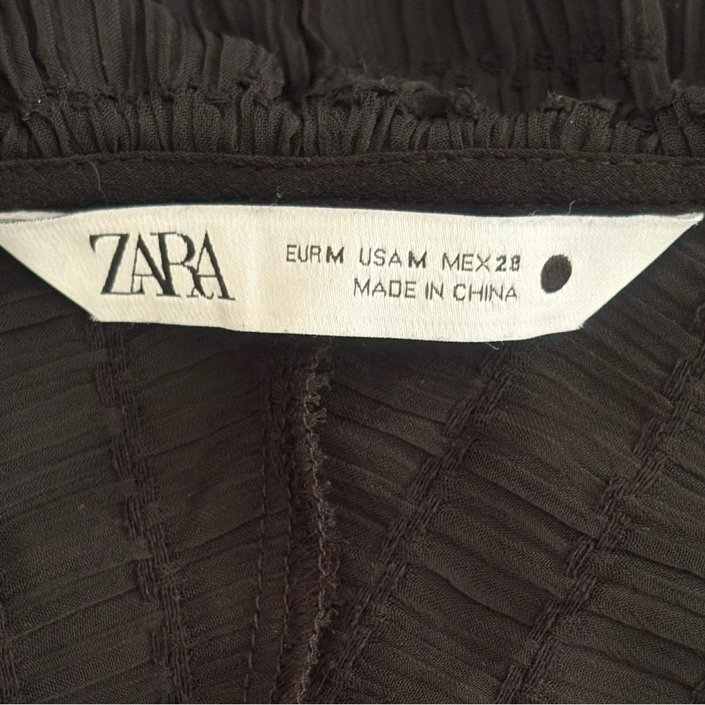 Zara Ruffled Textured Weave Long Sleeve Button Down Blouse Black Medium - Picture 7 of 15